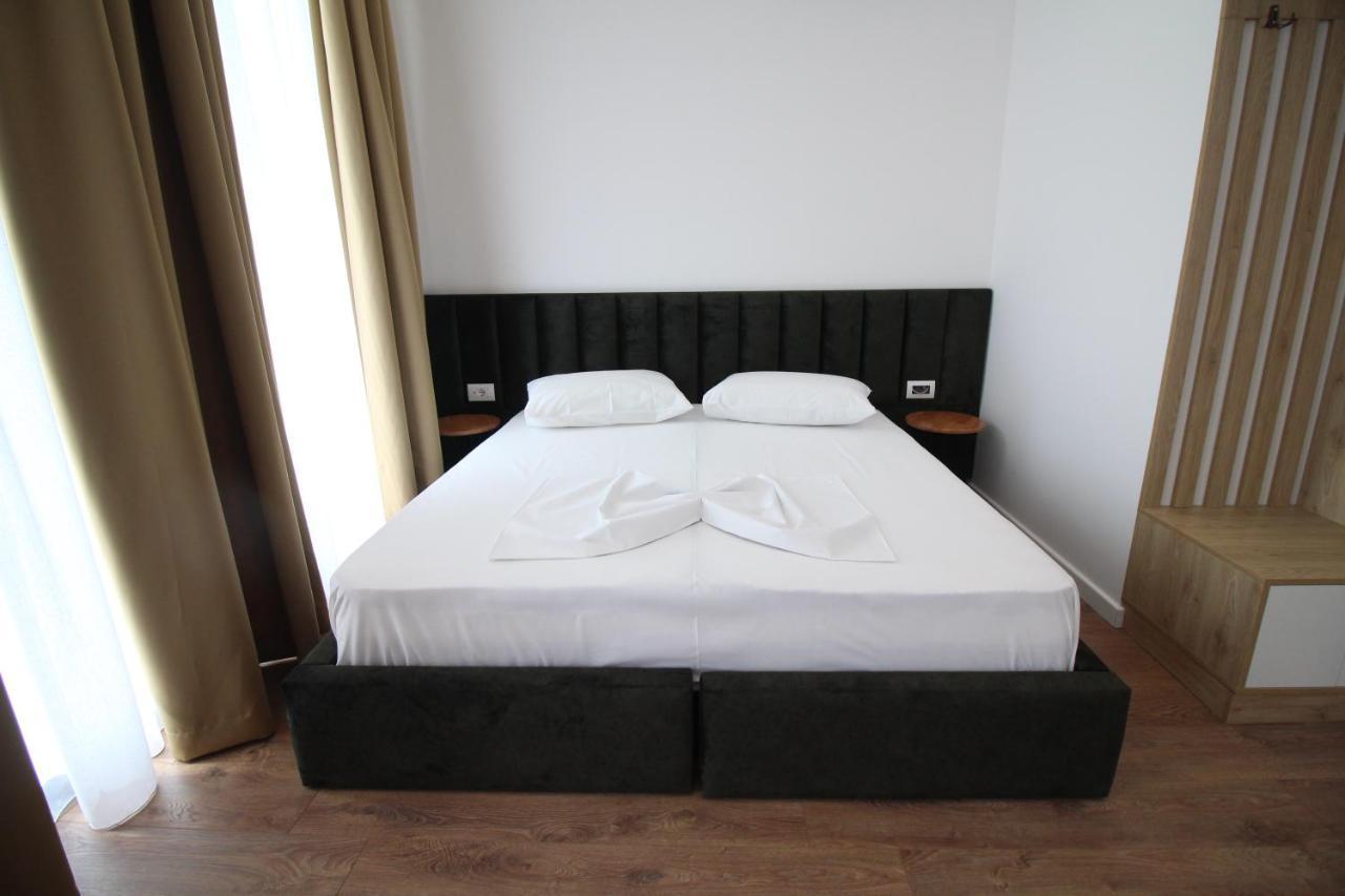 Juer Hotel Bajkaj Экстерьер фото