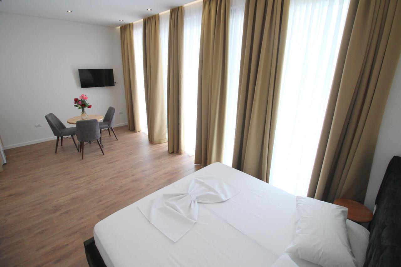 Juer Hotel Bajkaj Экстерьер фото