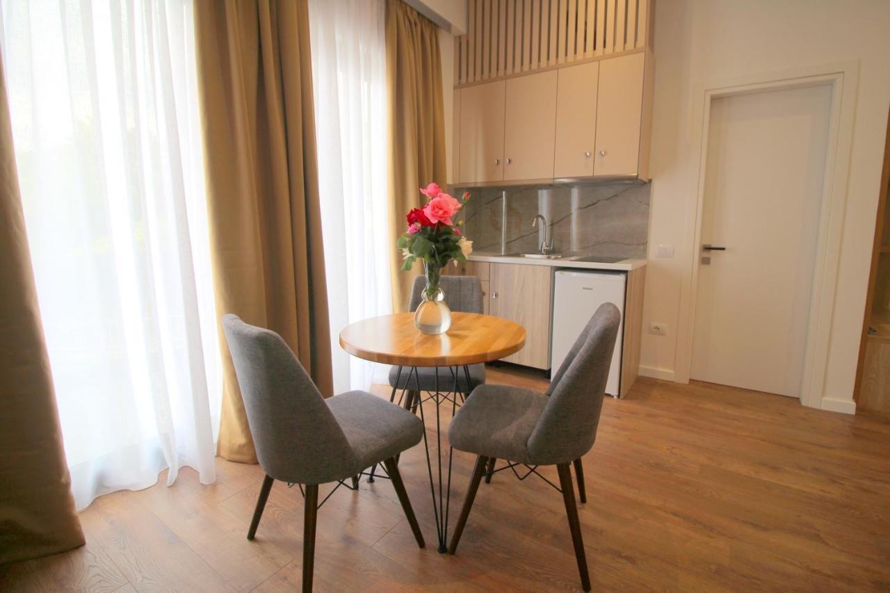 Juer Hotel Bajkaj Экстерьер фото