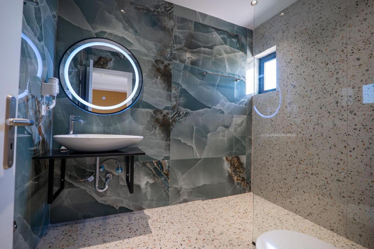 Juer Hotel Bajkaj Экстерьер фото